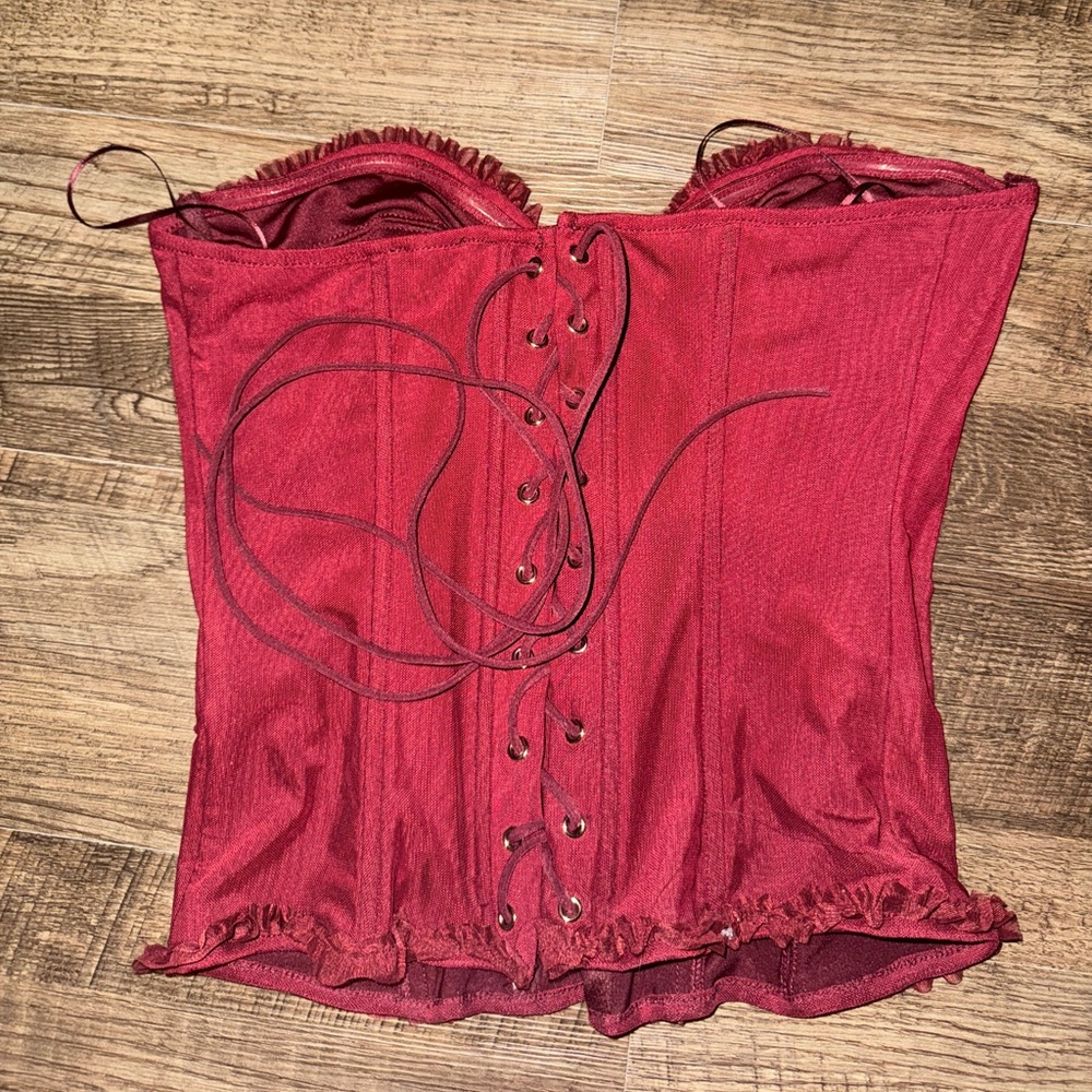 Edikted Strapless Burgundy Corset Top - Picture 4 of 4